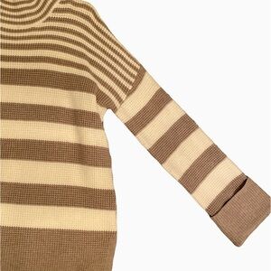 DEVOTION by cyrus, turtleneck sweater, dark beige/ white color, OVERSIZED LARGE